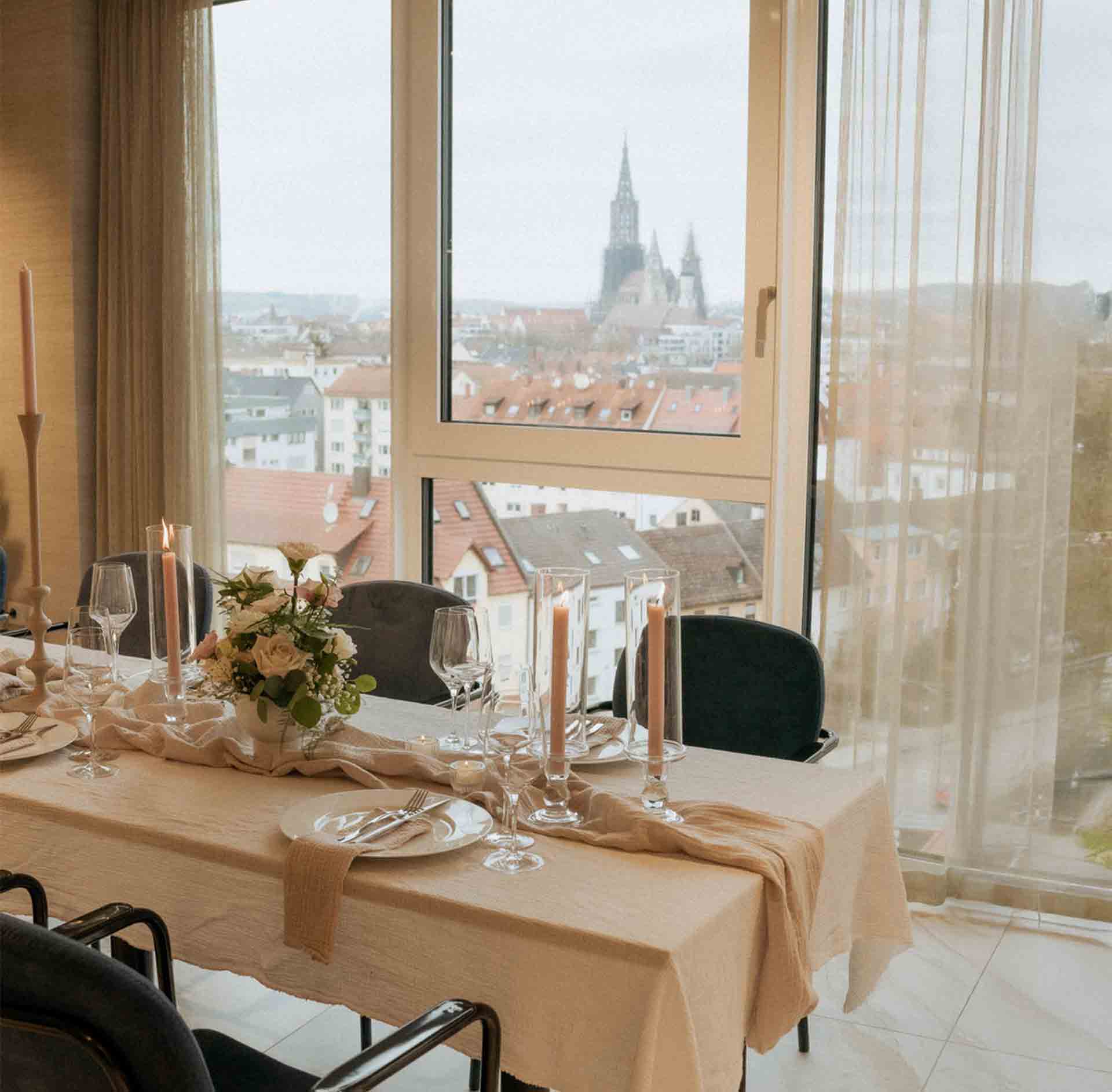 Blick auf das Ulmer Münster für Ihre Hochzeit, geburstag oder andere feierlichkeit im heinrichs 161